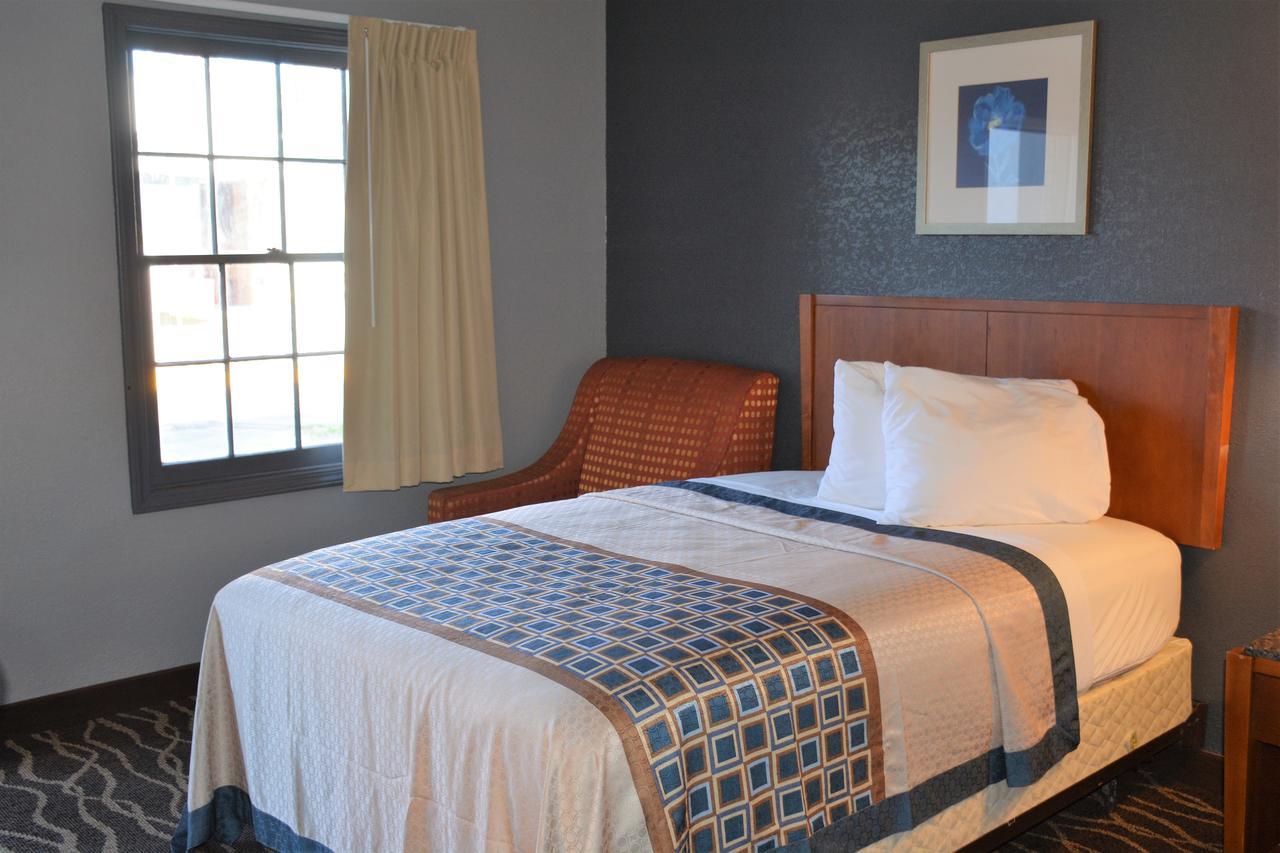 Travelodge By Wyndham Walterboro Εξωτερικό φωτογραφία