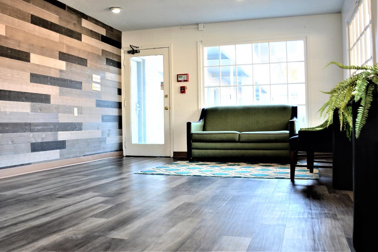 Travelodge By Wyndham Walterboro Εξωτερικό φωτογραφία
